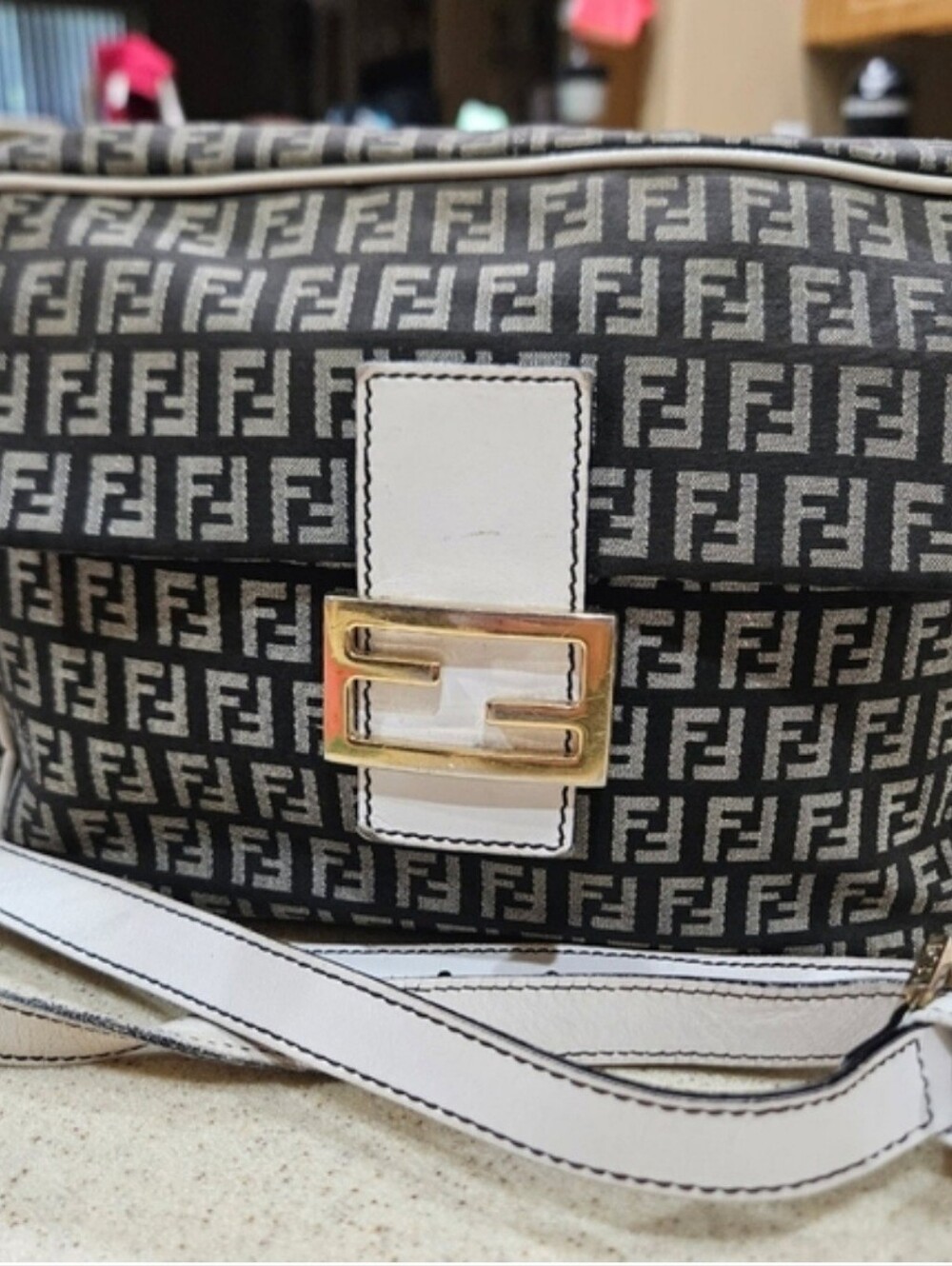 RARE Fendi, FENDI Mamma Zucca Baguette Handbag, White Leather Fendi Crossbody - Picture 9 of 9